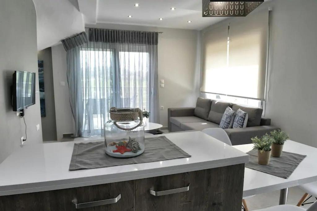 Crystallia Seaside Maisonette By Rentalspro- Nea Moudania Buitenkant foto